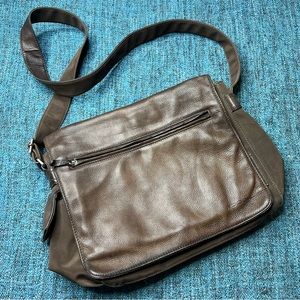 Fossil Genuine Leather Messenger Bag Crossbody Book Bag in Brown